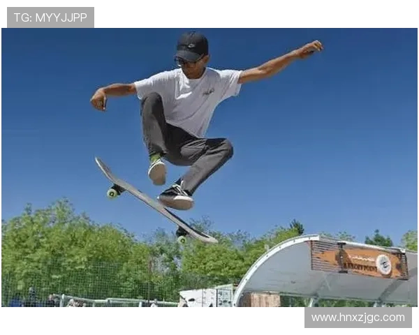 南京极限运动队在滑板精英赛中的战术表现与技巧分析